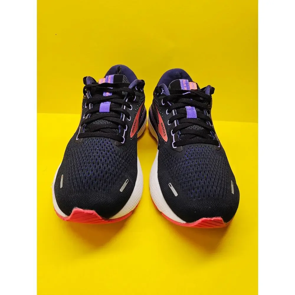 Brooks Women 10 Comfy footwear